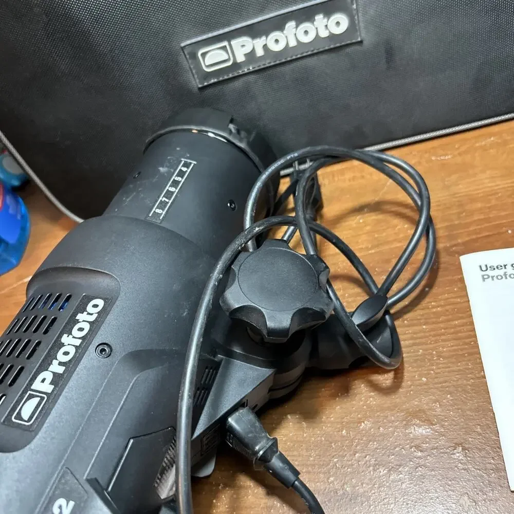 Profoto D2 500 AirTTL Monolight With Case & Cover Free Shipping